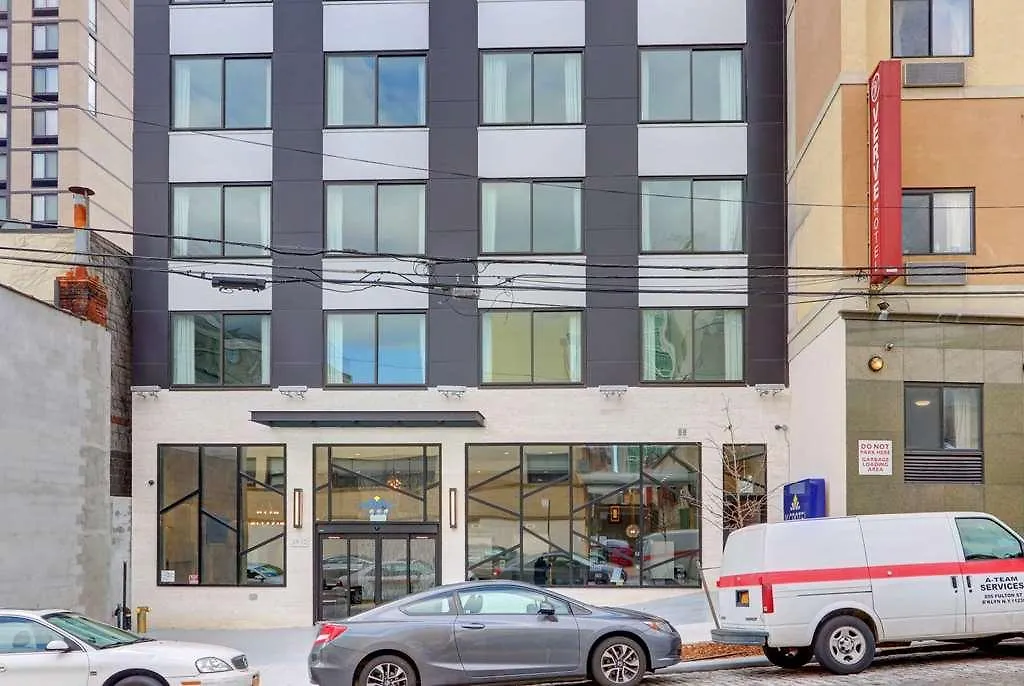 Microtel Inn By Wyndham Long Island City New York Hotel