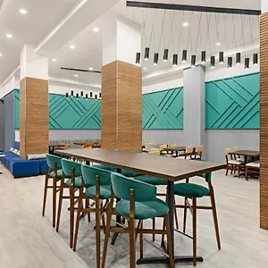 Lic - Laguardia West, An Ihg *** Nova Iorque
