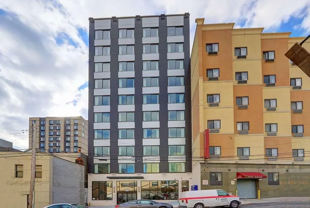 *** Hotel Microtel Inn By Wyndham Long Island City New York United States