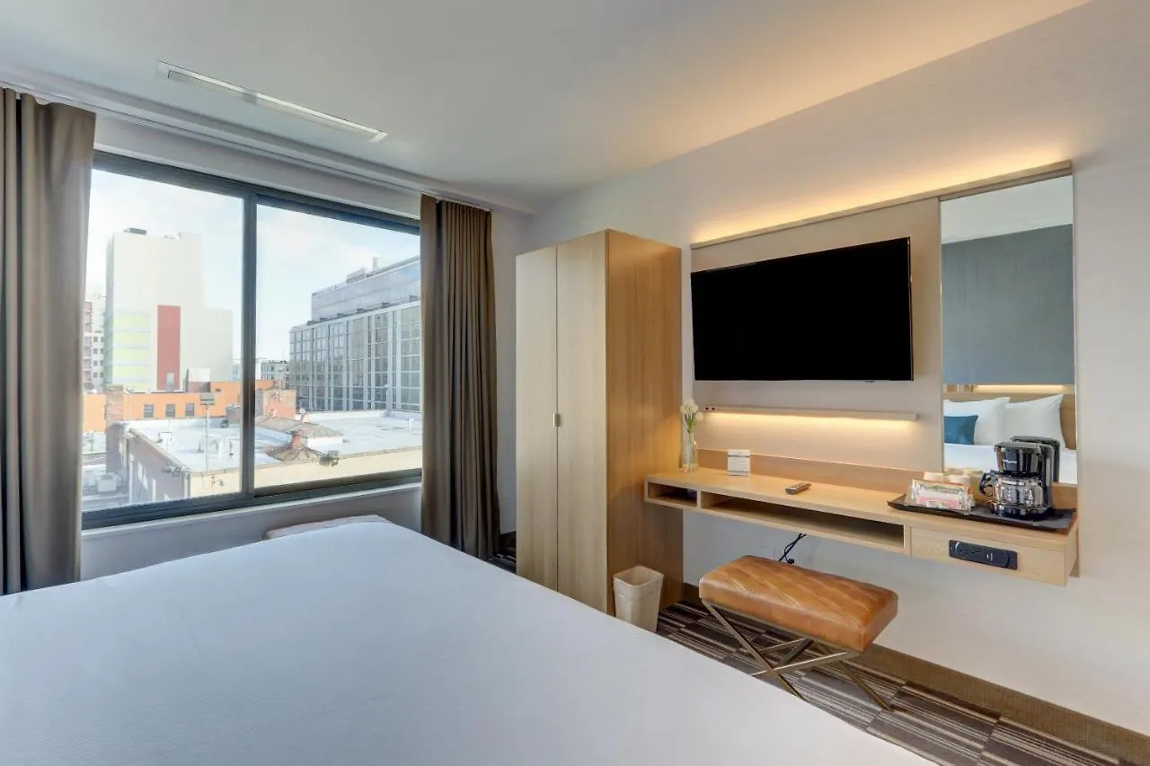 Microtel Inn By Wyndham Long Island City New York 3*,