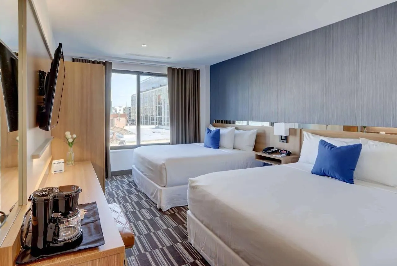 Microtel Inn By Wyndham Long Island City New York Hotel