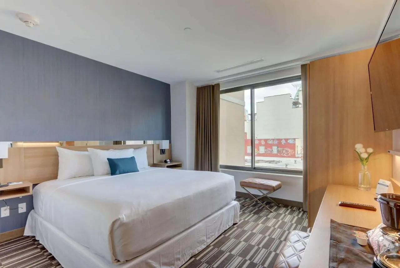 Microtel Inn By Wyndham Long Island City New York